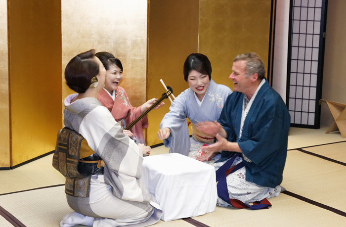 箱根の旅館でお座敷遊び＆折り紙体験はいかが