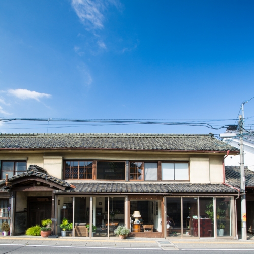 蔵のまち、長野県須坂市にある「ゲストハウス蔵」