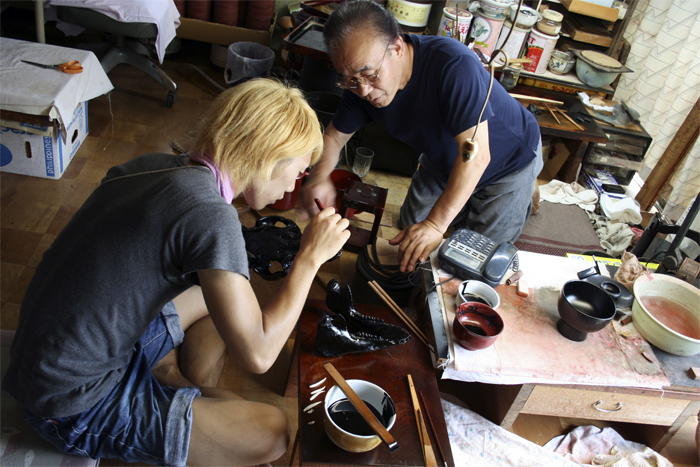 大学生が滞在し、アート×地域課題の活動を行う「河和田アートキャンプ」