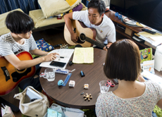 大学生が滞在し、アート×地域課題の活動を行う「河和田アートキャンプ」